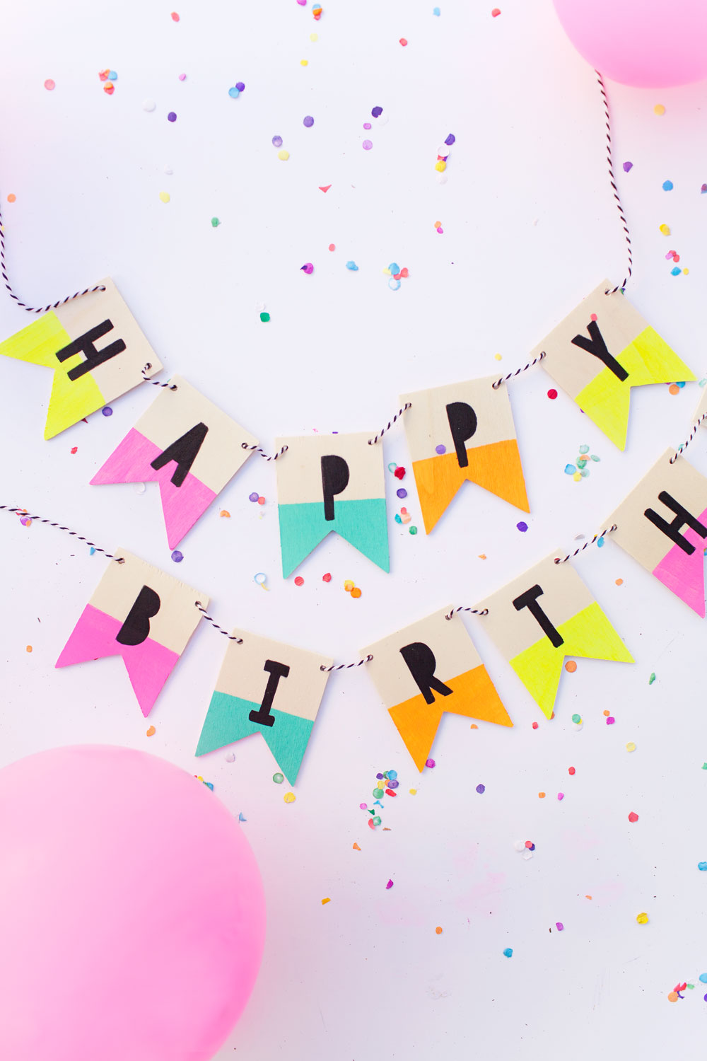 WOOD BIRTHDAY BANNER - Tell Love and Party