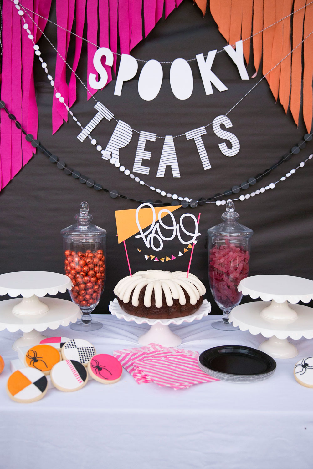 Coloful Halloween party ideas
