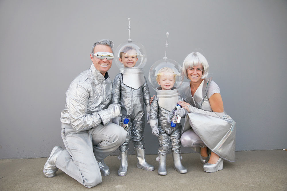 DIY-Family-Halloween-Costumes---Tell-Love-and-Party