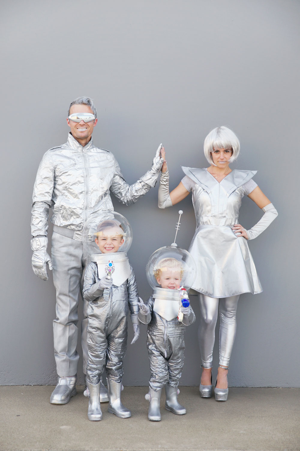 DIY SPACE FAMILY COSTUMES - Tell Love and Party