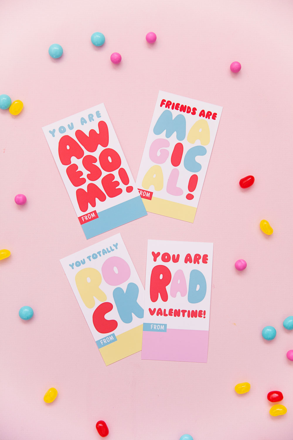 Get these FREE colorful printable Valentine's Day cards! So much and and sure to be a hit this Valentine's day. Perfect for boys of girls, all you need to do is add some colorful candy you voila!